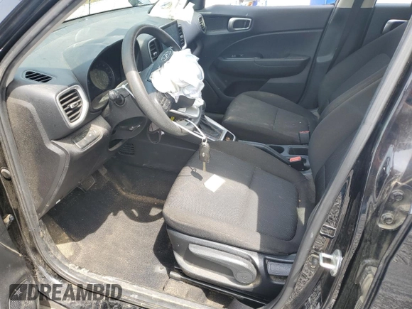 2020 Hyundai Venue SE z VIN KMHRB8A33LU044799, wystawiony jako Copart lot #55220365 z przebiegiem 78 227 mil mil oraz Szkoda całkowita • Salvage title. Historia ofert i sprzedaży dostępna na DreamBid. Obrazek 7.