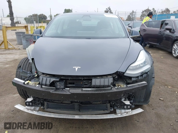 2020 Tesla Model 3 Performance z VIN 5YJ3E1EC3LF802068, wystawiony jako IAAI lot #41886024 z przebiegiem 50 271 mil mil oraz . Historia ofert i sprzedaży dostępna na DreamBid. Obrazek 13.