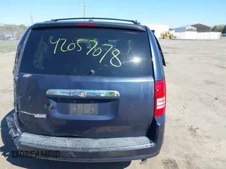 2008 Chrysler Town & Country Touring with VIN 2A8HR54P68R787835, listed as a IAAI auction lot 42057078 with Not Provided miles and . Bid and sale history available at carsss.com. Image 16.