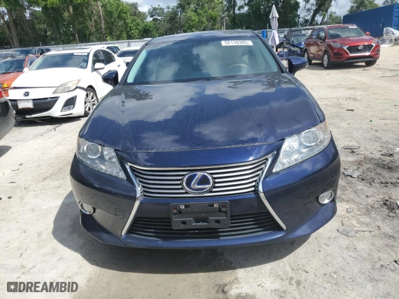 2013 Lexus ES 300h Hybrid with VIN JTHBW1GG7D2001154, listed as a Copart auction lot 52110385 with 136,935 mi miles and Salvage Title. Bid and sale history available at carsss.com. Image 5.