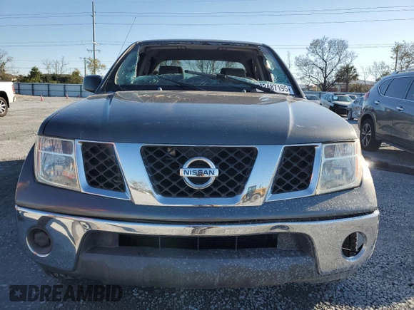 2006 Nissan Frontier SE z VIN 1N6AD07U96C414383, wystawiony jako Copart lot #42487195 z przebiegiem 116 557 mil mil oraz Szkoda całkowita • Salvage title. Historia ofert i sprzedaży dostępna na DreamBid. Obrazek 5.