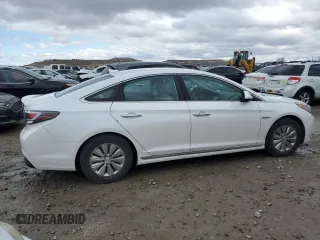 2017 Hyundai Sonata SE with VIN KMHE24L17HA050925, listed as a Copart auction lot 47702575 with 229,117 mi miles and Clean Title. Bid and sale history available at carsss.com. Image 3.