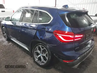 2019 BMW X1 xDrive28i z VIN WBXHT3C56K3H34720, wystawiony jako IAAI lot #42113497 z przebiegiem 64 906 mil mil oraz . Historia ofert i sprzedaży dostępna na DreamBid. Obrazek 6.