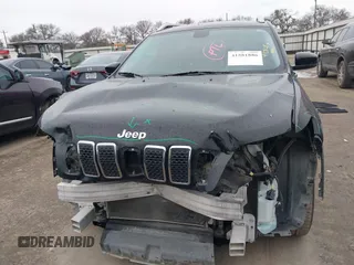 2020 Jeep Cherokee Latitude Plus with VIN 1C4PJLLB7LD637670, listed as a IAAI auction lot 41581886 with 70,199 mi miles. Bid and sale history available at carsss.com. Image 13.