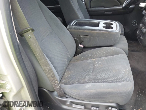 2007 Chevrolet Tahoe LT z VIN 1GNFC13017J400809, wystawiony jako IAAI lot #42689204 z przebiegiem 237 400 mil mil oraz . Historia ofert i sprzedaży dostępna na DreamBid. Obrazek 12.