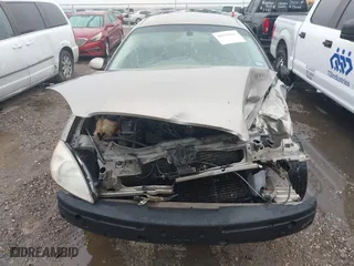 2004 Ford Taurus SE with VIN 1FAFP53U94A131211, listed as a IAAI auction lot 40930929 with 1 mi miles. Bid and sale history available at carsss.com. Image 12.