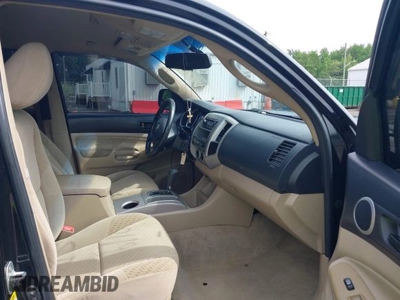 2011 Toyota Tacoma with VIN 3TMLU4EN9BM058136, listed as a IAAI auction lot 42470638 with 143,074 mi miles and . Bid and sale history available at DreamBid. Image 5.