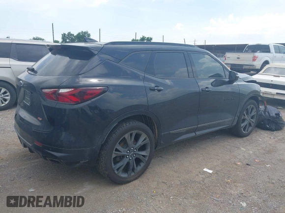 2021 Chevrolet Blazer RS z VIN 3GNKBERS6MS583636, wystawiony jako IAAI lot #42320045 z przebiegiem 75 198 mil mil oraz . Historia ofert i sprzedaży dostępna na DreamBid. Obrazek 4.