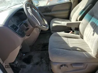 1998 Toyota Sienna LE with VIN 4T3ZF13C8WU067192, listed as a Copart auction lot 74510584 with 198,314 mi miles and Clean Title. Bid and sale history available at carsss.com. Image 7.