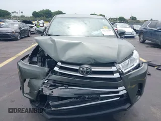 2017 Toyota Highlander LE with VIN 5TDZZRFH4HS230793, listed as a IAAI auction lot 42651539 with 27,183 mi miles and . Bid and sale history available at DreamBid. Image 12.