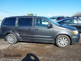 2016 Chrysler Town & Country Touring with VIN 2C4RC1BG5GR207496, listed as a IAAI auction lot 41908883 with 68,910 mi miles. Bid and sale history available at carsss.com. Image 13.