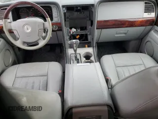 2006 Lincoln Navigator Luxury with VIN 5LMFU28566LJ06267, listed as a Copart auction lot 82982504 with 172,236 mi miles and Clean Title. Bid and sale history available at carsss.com. Image 8.