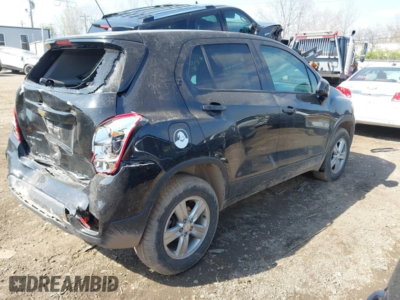 2022 Chevrolet Trax LS z VIN KL7CJNSM4NB551564, wystawiony jako IAAI lot #42066707 z przebiegiem 38 245 mil mil oraz . Historia ofert i sprzedaży dostępna na DreamBid. Obrazek 4.