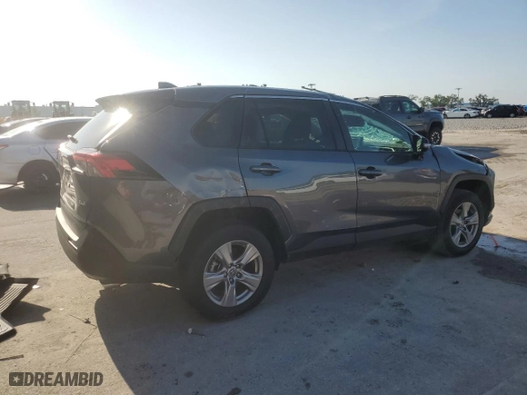 2022 Toyota RAV4 XLE with VIN 2T3W1RFV5NC206806, listed as a Copart auction lot 51430745 with 41,799 mi miles and Non Repairable. Bid and sale history available at carsss.com. Image 3.