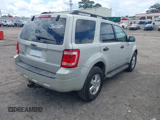 2008 Ford Escape XLT с VIN 1FMCU03118KD15147, выставлен на аукционе IAAI как лот 42223618 с пробегом 146 868 миль миль и . История ставок и продаж доступна на DreamBid. Изображение 4.