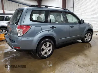 2011 Subaru Forester X z VIN JF2SHABC7BH747289, wystawiony jako Copart lot #57037115 z przebiegiem 85 324 mil mil oraz Szkoda całkowita • Salvage title. Historia ofert i sprzedaży dostępna na DreamBid. Obrazek 3.