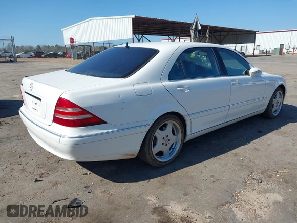 2002 Mercedes-Benz S-Class 5.0L with VIN WDBNG75J62A241861, listed as a IAAI auction lot 41482395 with 1 mi miles. Bid and sale history available at carsss.com. Image 4.