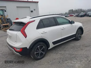 2024 Kia Niro LX with VIN KNDCP3LE1R5178842, listed as a IAAI auction lot 41629770 with 24,464 mi miles. Bid and sale history available at carsss.com. Image 4.