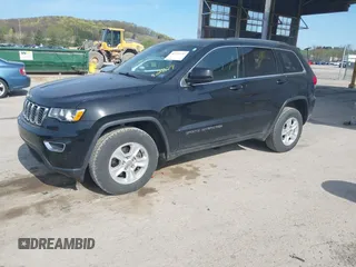 2017 Jeep Grand Cherokee Altitude z VIN 1C4RJFAG6HC892879, wystawiony jako IAAI lot #42080059 z przebiegiem 149 334 mil mil oraz . Historia ofert i sprzedaży dostępna na DreamBid. Obrazek 2.