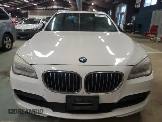 2015 BMW 7 Series 750Li with VIN WBAYE8C59FD782291, listed as a Copart auction lot 84537744 with 151,087 mi miles and Clean title. Bid and sale history available at DreamBid. Image 5.