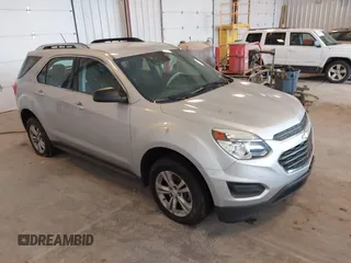 2017 Chevrolet Equinox LS z VIN 2GNALBEK5H1596523, wystawiony jako IAAI lot #42302402 z przebiegiem 121 261 mil mil oraz . Historia ofert i sprzedaży dostępna na DreamBid. Obrazek 1.