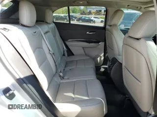 2019 Cadillac XT4 FWD Premium Luxury z VIN 1GYFZCR4XKF224734, wystawiony jako Copart lot #54141975 z przebiegiem 87 633 mil mil oraz Szkody całkowita. Historia ofert i sprzedaży dostępna na DreamBid. Obrazek 11.