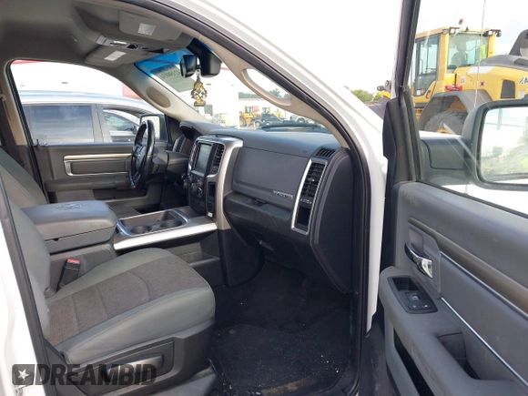 2018 Ram 1500 Big Horn with VIN 3C6RR6LT3JG162845, listed as a IAAI auction lot 42358934 with 61,992 mi miles and . Bid and sale history available at DreamBid. Image 5.