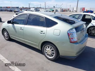 2008 Toyota Prius with VIN JTDKB20U283428437, listed as a IAAI auction lot 42018524 with 124,590 mi miles. Bid and sale history available at carsss.com. Image 3.