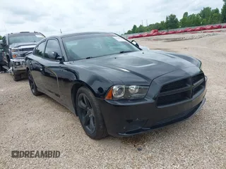 2014 Dodge Charger RT z VIN 2C3CDXCT2EH279653, wystawiony jako IAAI lot #42288528 z przebiegiem 167 378 mil mil oraz . Historia ofert i sprzedaży dostępna na DreamBid. Obrazek 1.