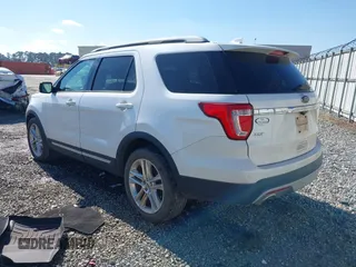 2017 Ford Explorer XLT z VIN 1FM5K7D81HGD96172, wystawiony jako IAAI lot #41620454 z przebiegiem 122 937 mil mil oraz . Historia ofert i sprzedaży dostępna na DreamBid. Obrazek 3.