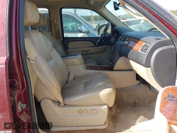 2008 Chevrolet Tahoe 2LT with VIN 1GNFC13098J102381, listed as a IAAI auction lot 41962017 with 258,038 mi miles and . Bid and sale history available at DreamBid. Image 5.