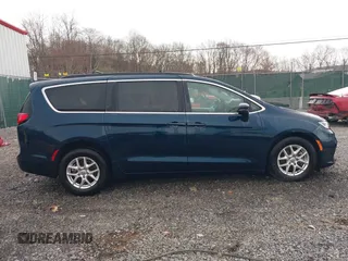 2022 Chrysler Pacifica Touring L with VIN 2C4RC1BG6NR128514, listed as a IAAI auction lot 41994944 with 67,555 mi miles and . Bid and sale history available at DreamBid. Image 14.