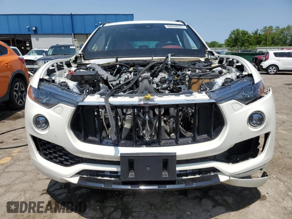 2018 Maserati Levante GranSport z VIN ZN661XUSXJX259582, wystawiony jako Copart lot #56030025 z przebiegiem Nie podano mil oraz Czysty tytuł • Clean title. Historia ofert i sprzedaży dostępna na DreamBid. Obrazek 5.