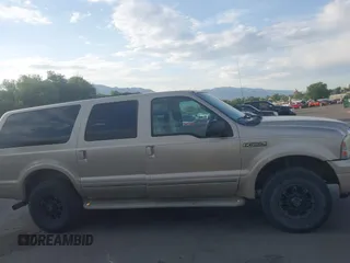 2005 Ford Excursion Limited с VIN 1FMNU43S05ED45873, выставлен на аукционе IAAI как лот 42627527 с пробегом 398 813 миль миль и . История ставок и продаж доступна на DreamBid. Изображение 13.