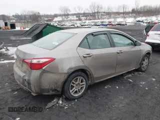 2015 Toyota Corolla L z VIN 2T1BURHE0FC468259, wystawiony jako IAAI lot #41559030 z przebiegiem 299 557 mil mil oraz . Historia ofert i sprzedaży dostępna na DreamBid. Obrazek 4.