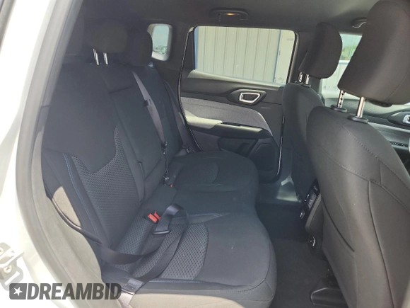 2025 Jeep Compass Sport z VIN 3C4NJDAN5ST505851, wystawiony jako Copart lot #60105775 z przebiegiem 4 062 mil mil oraz Szkoda całkowita • Salvage title. Historia ofert i sprzedaży dostępna na DreamBid. Obrazek 10.
