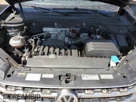 2018 Volkswagen Atlas SEL with VIN 1V2MR2CA5JC530812, listed as a Copart auction lot 60638135 with 260,790 mi miles and Salvage title. Bid and sale history available at DreamBid. Image 12.