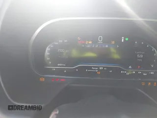 2023 Chevrolet Tahoe LT z VIN 1GNSCNKDXPR477061, wystawiony jako IAAI lot #42225743 z przebiegiem 57 077 mil mil oraz . Historia ofert i sprzedaży dostępna na DreamBid. Obrazek 7.