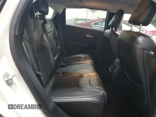 2019 Jeep Cherokee Altitude с VIN 1C4PJMLX6KD301833, выставлен на аукционе Copart как лот 58060415 с пробегом 78 328 миль миль и Списание • Salvage title. История ставок и продаж доступна на DreamBid. Изображение 10.