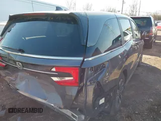 2024 Honda Odyssey EX-L with VIN 5FNRL6H65RB016848, listed as a IAAI auction lot 41762469 with 18,909 mi miles and . Bid and sale history available at DreamBid. Image 4.