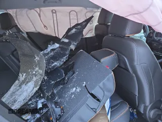 2024 GMC Terrain AT4 z VIN 3GKALYEGXRL189759, wystawiony jako Copart lot #43773235 z przebiegiem Nie podano mil oraz Szkoda całkowita • Salvage title. Historia ofert i sprzedaży dostępna na DreamBid. Obrazek 11.