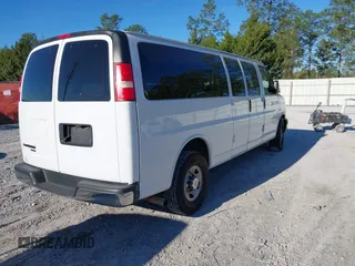2015 Chevrolet Express Passenger LT with VIN 1GAZG1FG4F1145356, listed as a IAAI auction lot 41768799 with 134,492 mi miles and . Bid and sale history available at DreamBid. Image 4.