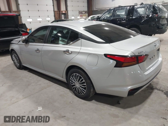 2020 Nissan Altima 2.5 S with VIN 1N4BL4BVXLC250435, listed as a IAAI auction lot 42005267 with 48,204 mi miles. Bid and sale history available at carsss.com. Image 3.