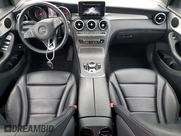 2019 Mercedes-Benz GLC 300 z VIN WDC0G4KB0KV164978, wystawiony jako Copart lot #58817545 z przebiegiem 85 271 mil mil oraz Szkoda całkowita • Salvage title. Historia ofert i sprzedaży dostępna na DreamBid. Obrazek 8.
