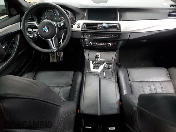 2014 BMW M5 z VIN WBSFV9C59ED097862, wystawiony jako Copart lot #85719684 z przebiegiem Nie podano mil oraz Szkody całkowita. Historia ofert i sprzedaży dostępna na DreamBid. Obrazek 8.