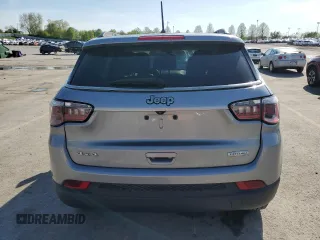 2018 Jeep Compass Latitude with VIN 3C4NJDBB9JT315652, listed as a Copart auction lot 52632425 with 86,118 mi miles and Clean title. Bid and sale history available at DreamBid. Image 6.