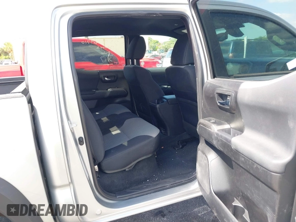 2023 Toyota Tacoma SR z VIN 3TMCZ5AN0PM627654, wystawiony jako IAAI lot #42157641 z przebiegiem 35 015 mil mil oraz . Historia ofert i sprzedaży dostępna na DreamBid. Obrazek 8.