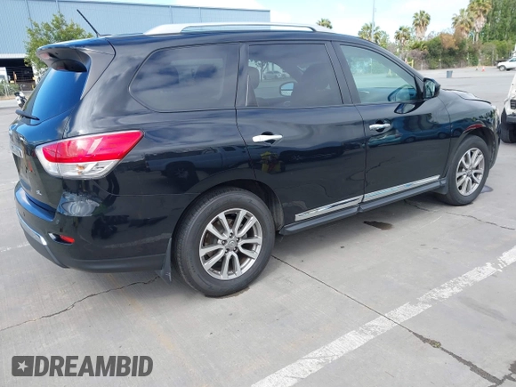 2015 Nissan Pathfinder SV with VIN 5N1AR2MN7FC682812, listed as a IAAI auction lot 42258264 with 74,495 mi miles and . Bid and sale history available at DreamBid. Image 4.