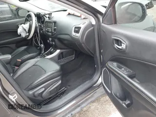 2018 Jeep Compass Latitude with VIN 3C4NJCBB4JT193275, listed as a IAAI auction lot 41491499 with 132,546 mi miles. Bid and sale history available at carsss.com. Image 5.