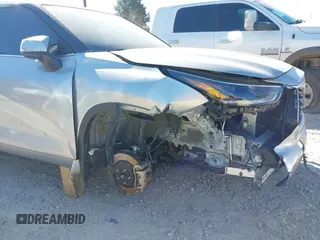 2021 Toyota Highlander L with VIN 5TDZZRAH9MS533683, listed as a IAAI auction lot 41788553 with 31,564 mi miles and . Bid and sale history available at DreamBid. Image 6.